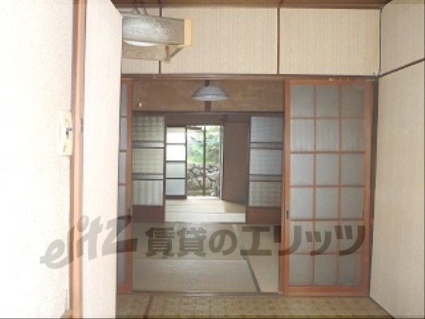 Other room space. Corridor