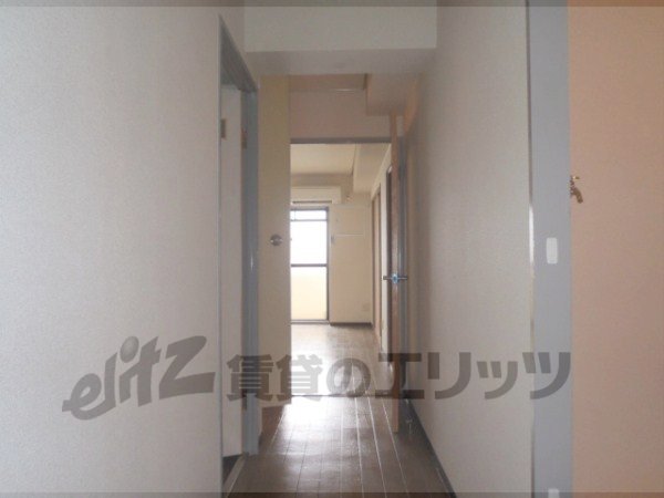 Other room space. Corridor