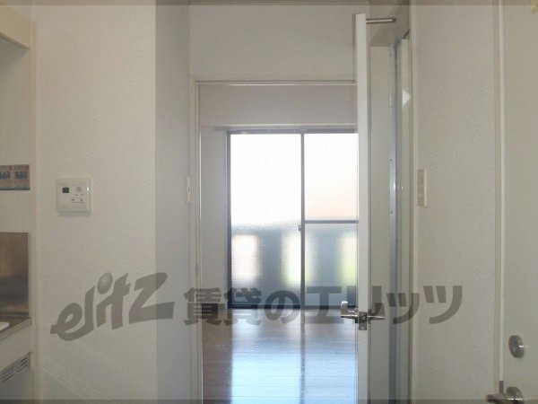 Other room space. Corridor