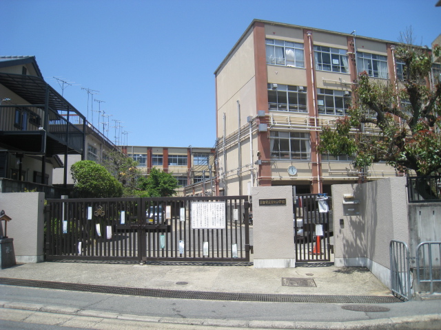 Primary school. 514m to Kyoto Municipal Dodo elementary school (elementary school)