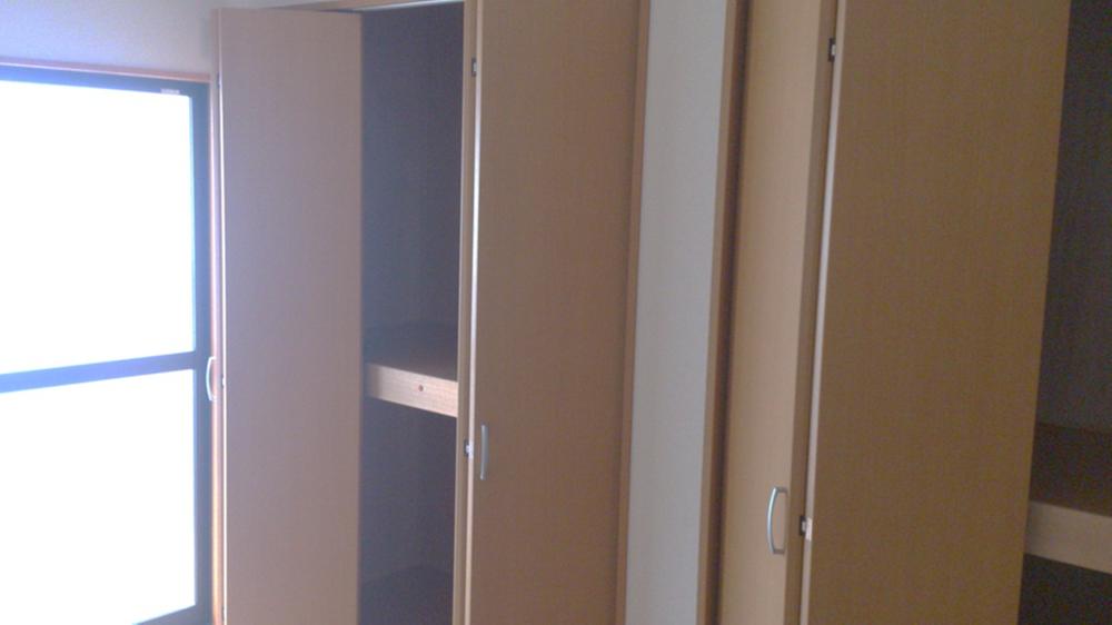 Other introspection. Indoor (June 2013) Shooting