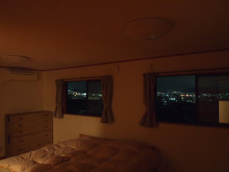 View photos from the dwelling unit. Night view is very beautiful!