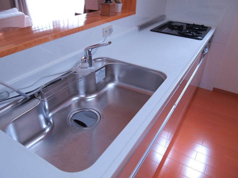 Kitchen. Indoor (10 May 2013) Shooting