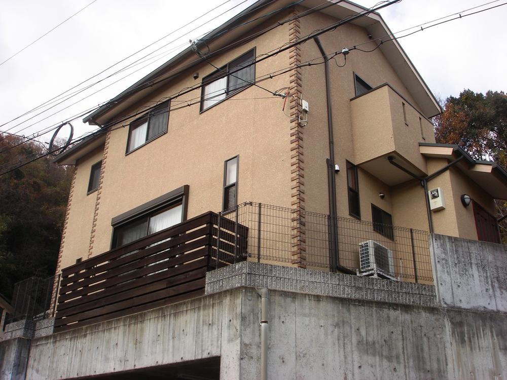 Local appearance photo. Indoor (12 May 2013) Shooting