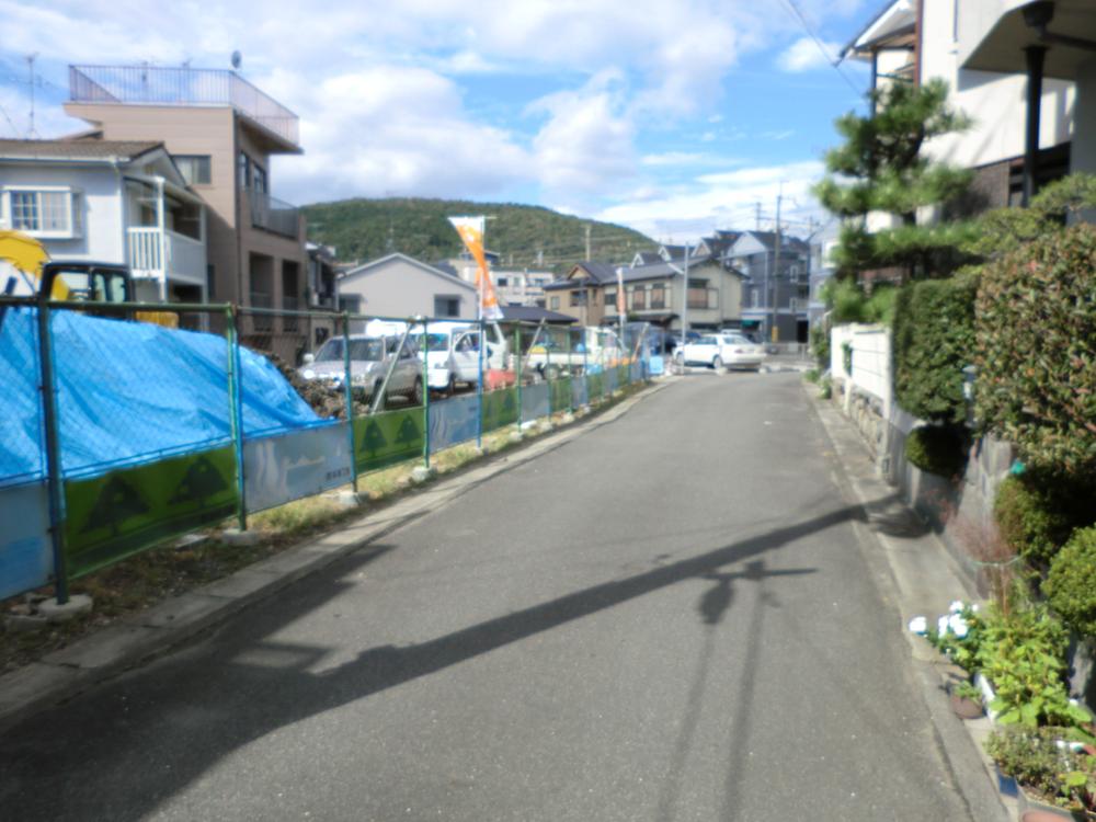 Local photos, including front road. Local (2013) Shooting