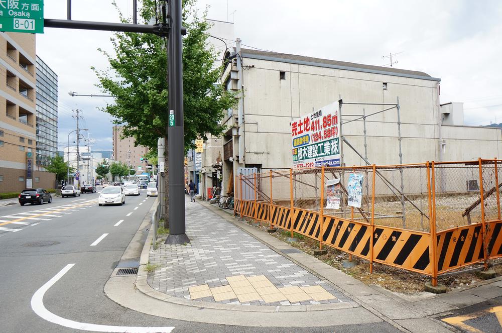 Local photos, including front road. Local (September 2013) Shooting