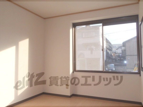 Living and room. Refurbished Japanese-style Western-style!