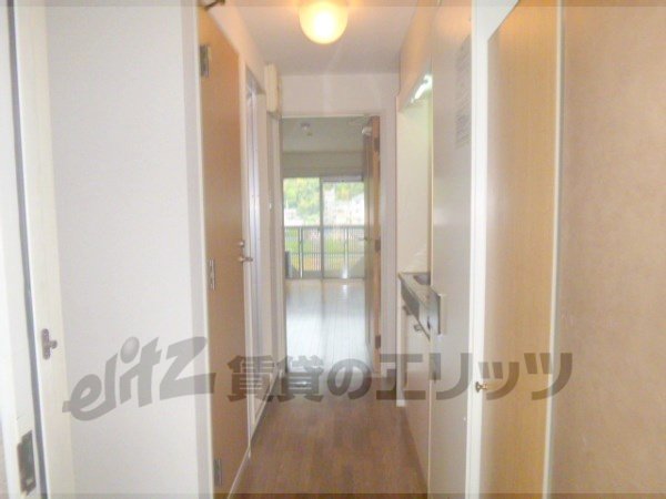 Other room space. Corridor