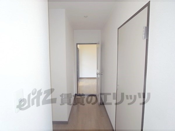 Other room space. Corridor