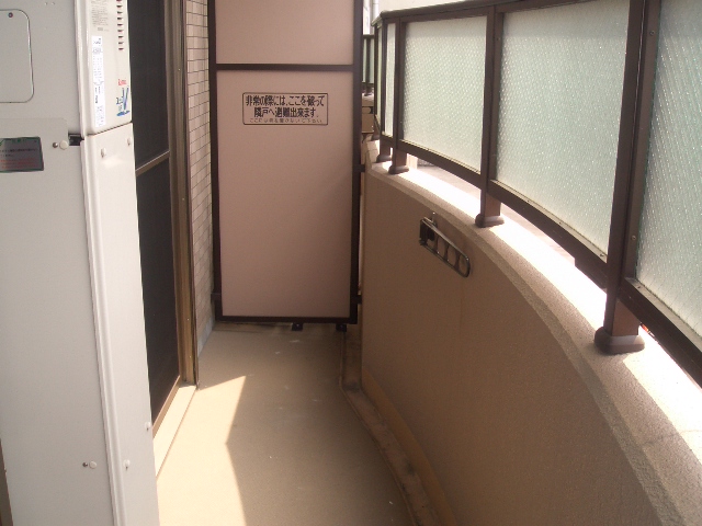 Entrance. Another room image