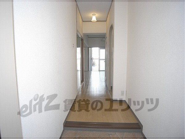 Other room space. Corridor