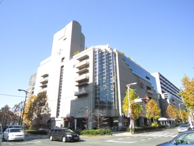 Shopping centre. 772m until Lactobacillus Yamashina shopping center (shopping center)