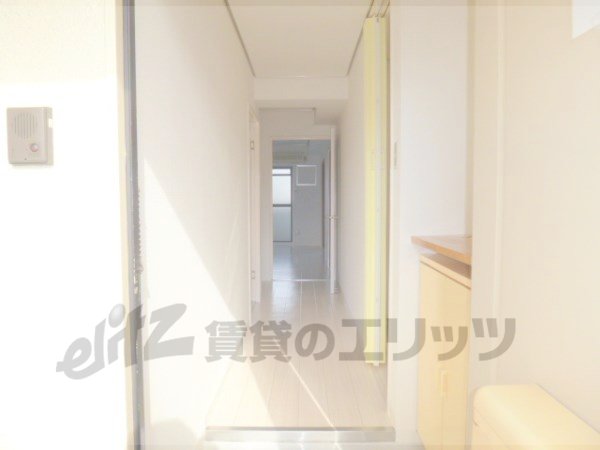 Other room space. Corridor