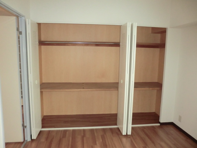 Other room space. The photograph is a separate room.