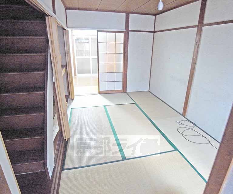 Living and room. The first floor part of the Japanese-style room!