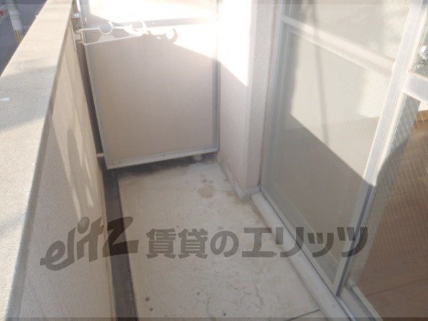 Balcony. Facing west