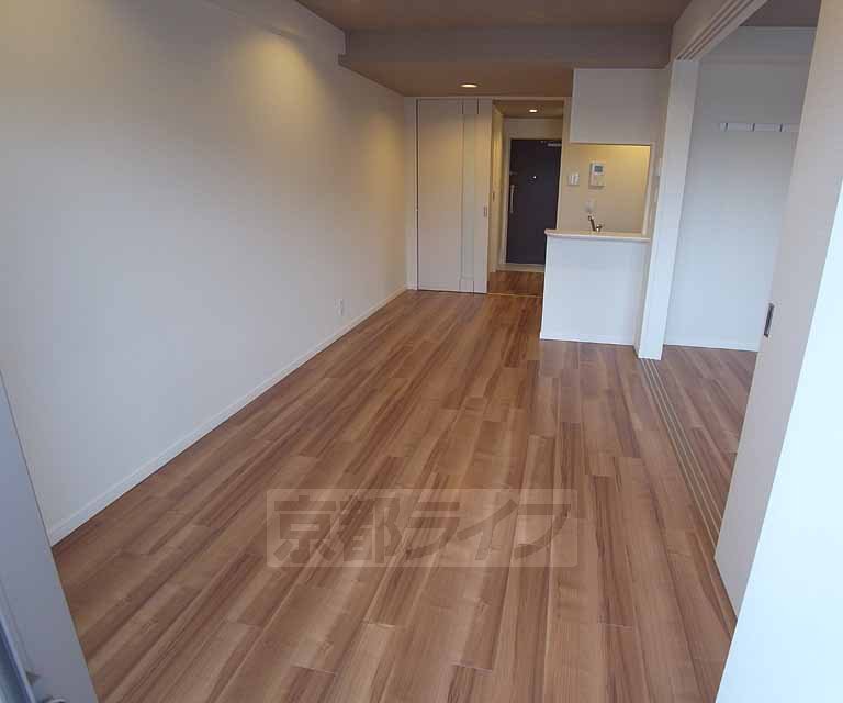 Living and room. Spacious room ・