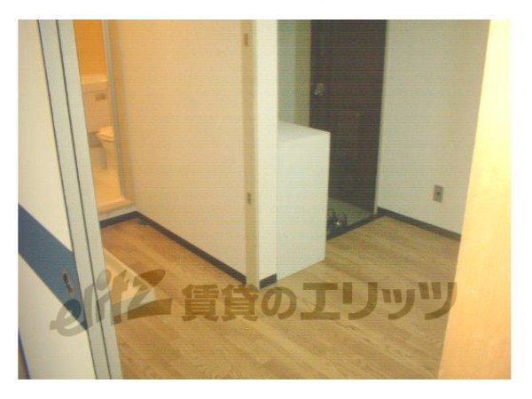 Other room space. Corridor