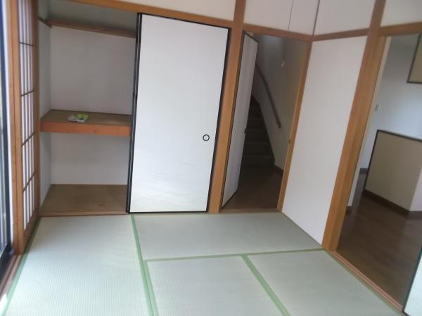 Local photos, including front road