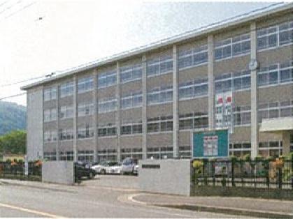 Junior high school. 420m to Aoba Junior High School