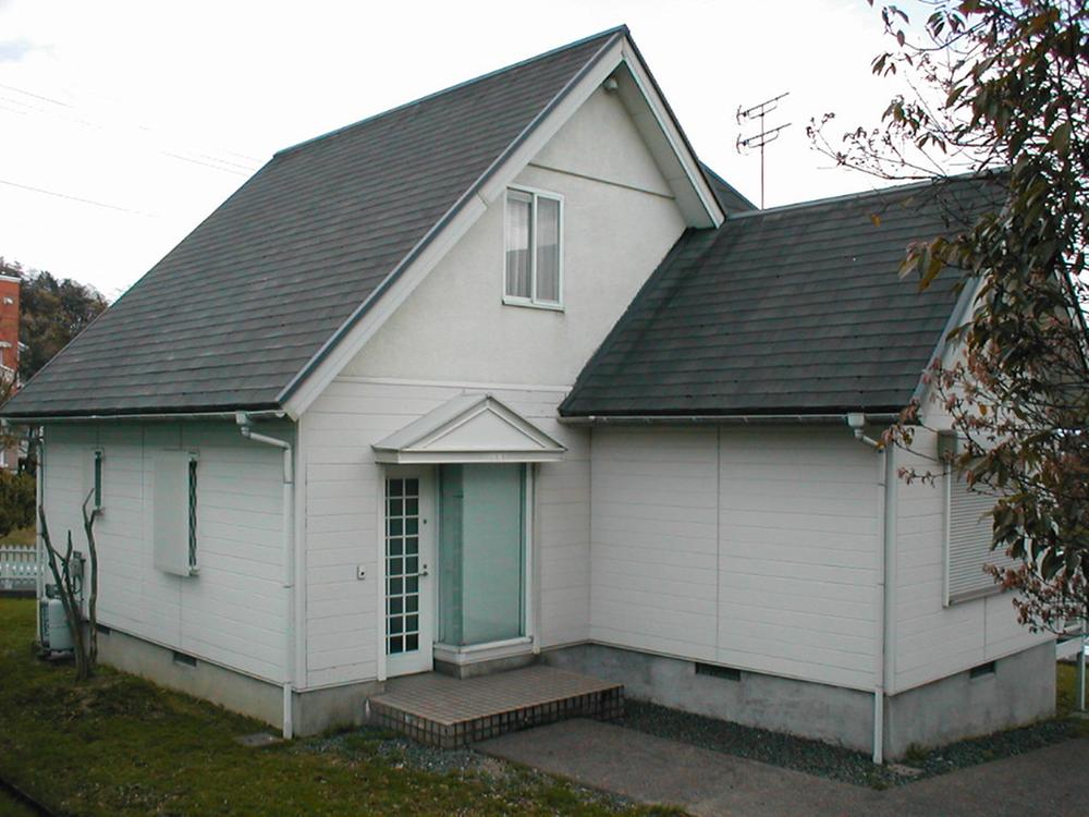 Local appearance photo. Local (10 May 2013) Shooting