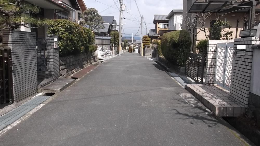 Local photos, including front road. Local (April 2013) Shooting