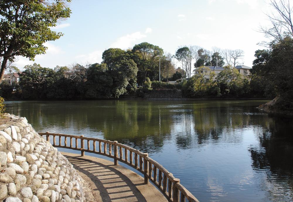 Other Environmental Photo. 80m until the beam lake pond