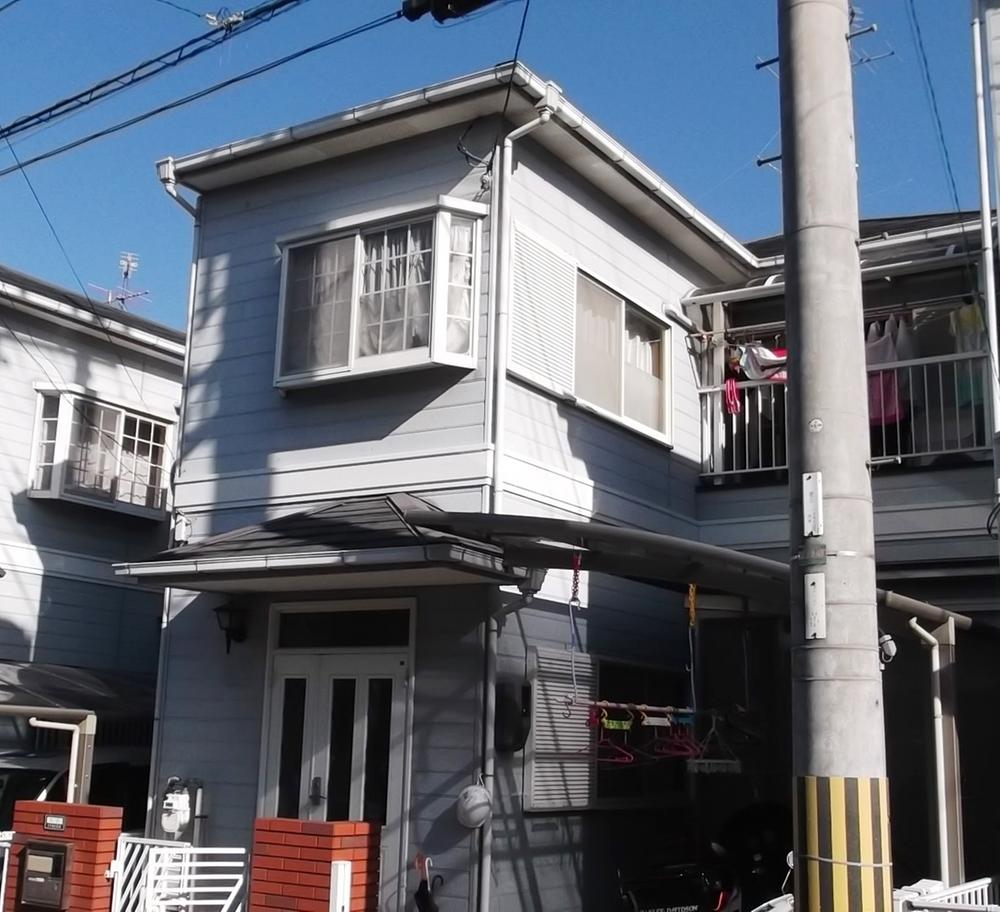 Local appearance photo. Local (11 May 2013) Shooting