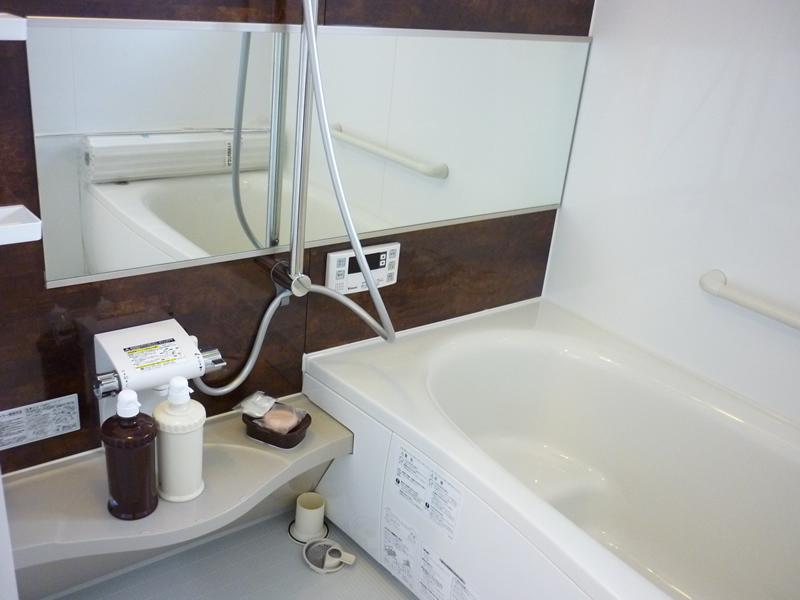 Bathroom. Model house bathroom Likely blown off also tired of the day in the bathroom, which can stretch the loose leg ☆ 