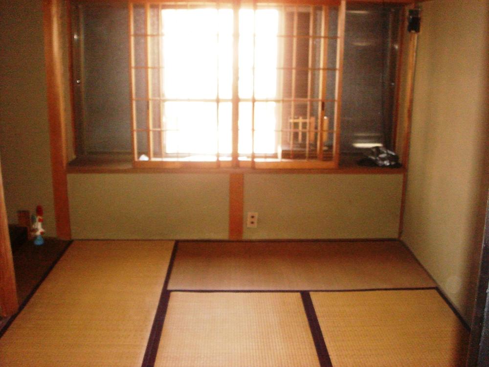 Non-living room. Indoor (12 May 2013) Shooting