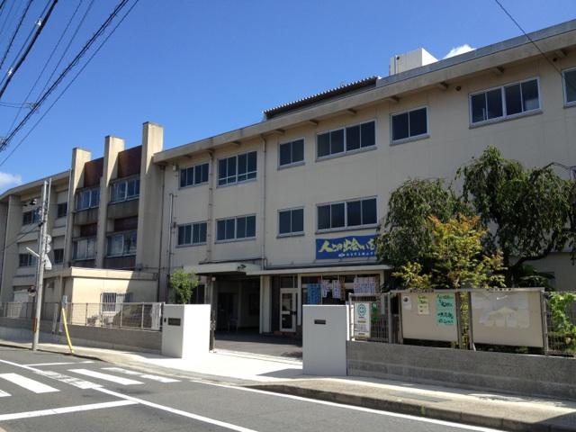 Junior high school. Muko stand Katsuyama until junior high school 1710m