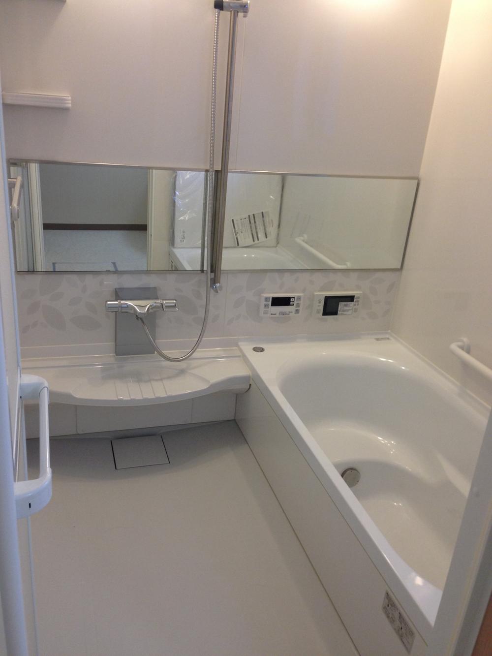 Bathroom. Same specifications photo (bathroom)