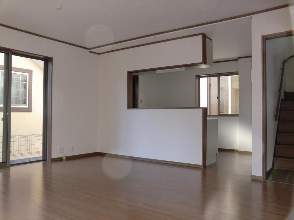 Living. Same specifications photos (living) LDK popular face-to-face kitchen