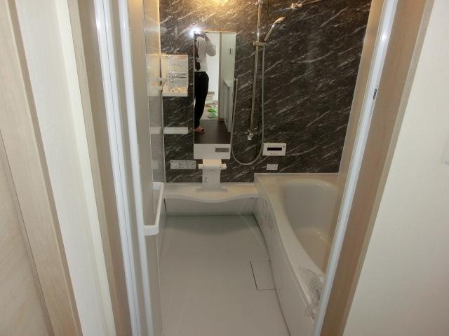 Bathroom. Indoor (September 2013) Shooting