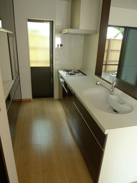 Kitchen. Indoor (10 May 2013) Shooting