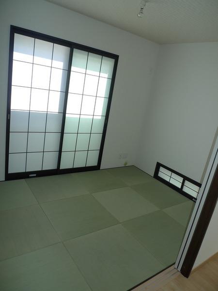 Non-living room. Indoor (10 May 2013) Shooting