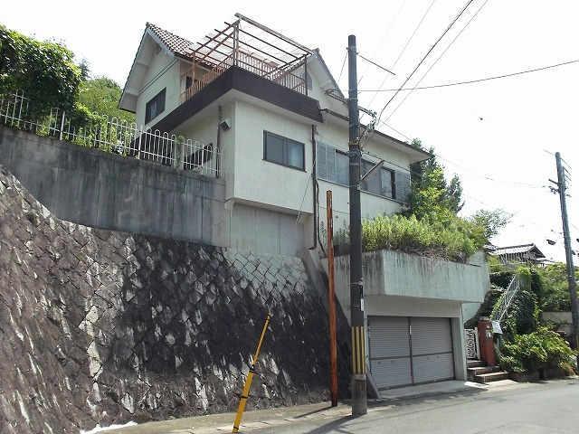 Local appearance photo. Local (10 May 2013) Shooting