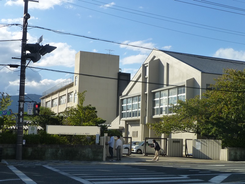 Primary school. 623m to Nagaokakyo Tatsugami foot elementary school (elementary school)