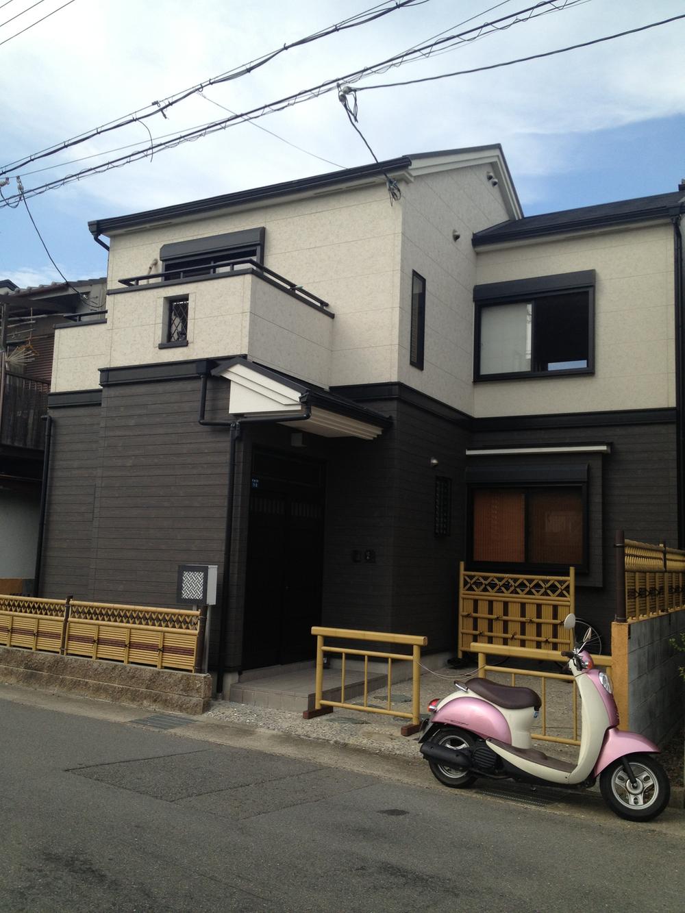 Local appearance photo