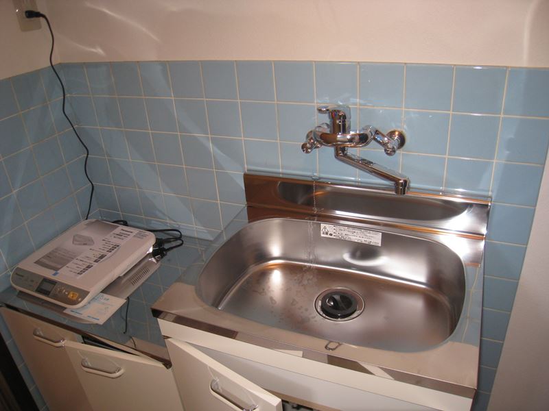 Kitchen. There IH stove ☆