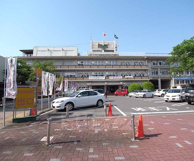 Government office. Nagaokakyo 160m to City Hall (government office)