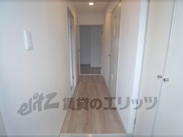 Other room space. Corridor