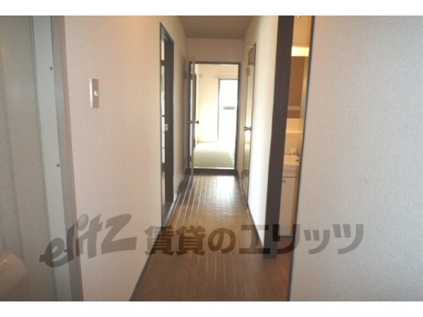 Other room space. Corridor
