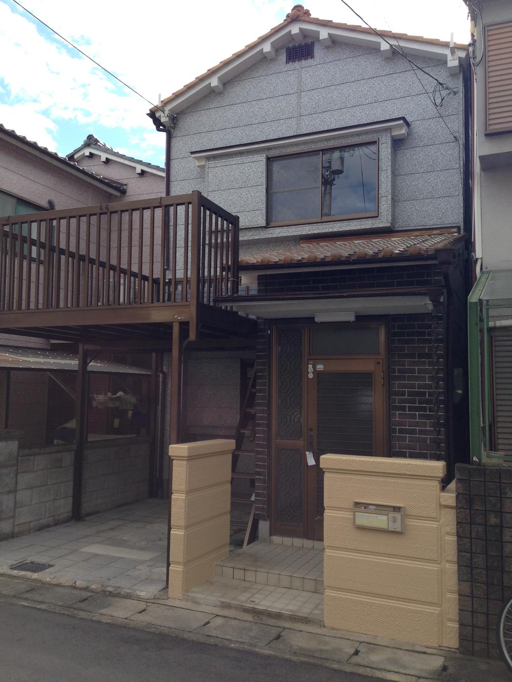 Local appearance photo