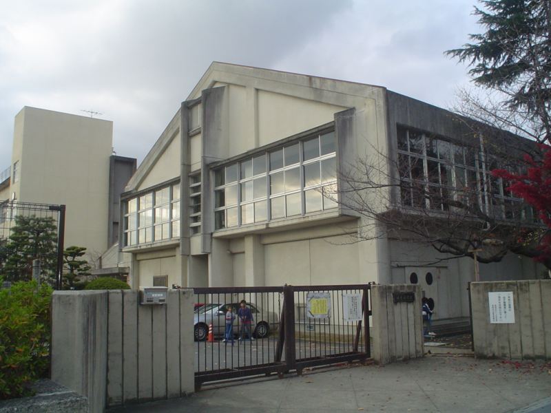 Primary school. 675m to Nagaokakyo Tatsugami foot elementary school (elementary school)