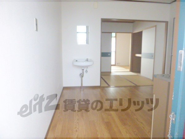 Other room space. Corridor