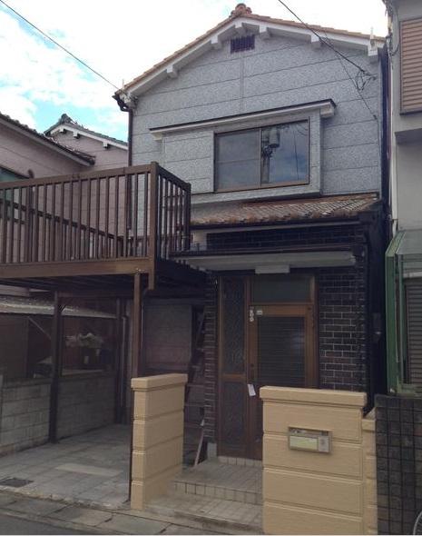 Local appearance photo. Local (10 May 2013) Shooting