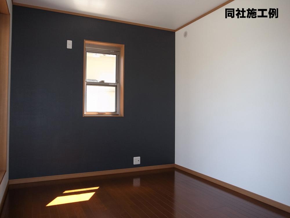 Same specifications photos (Other introspection)