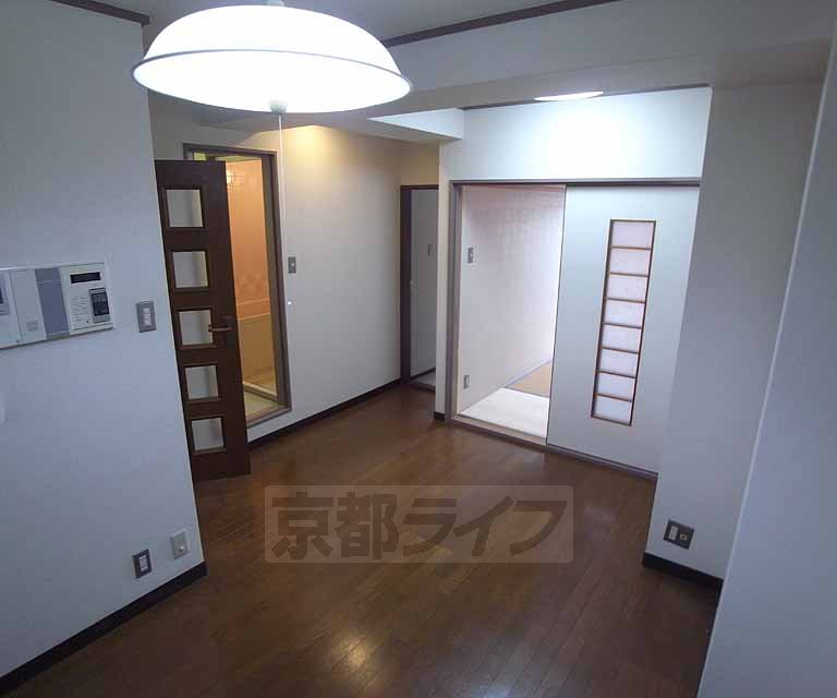 Living and room