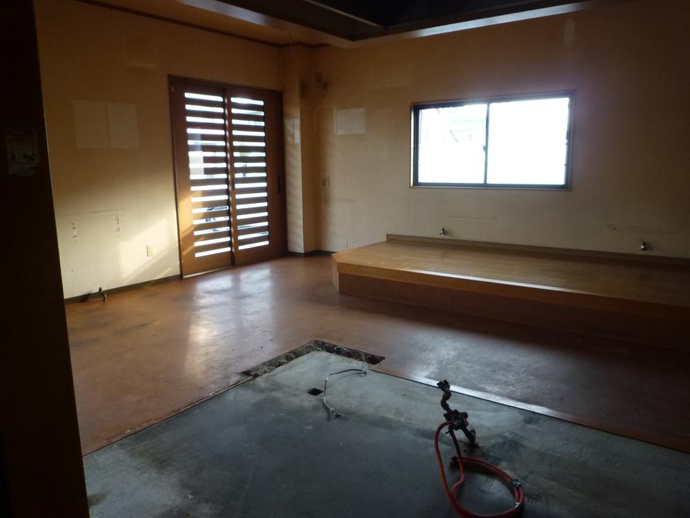 Other. Store portion (12 May 2013) Shooting